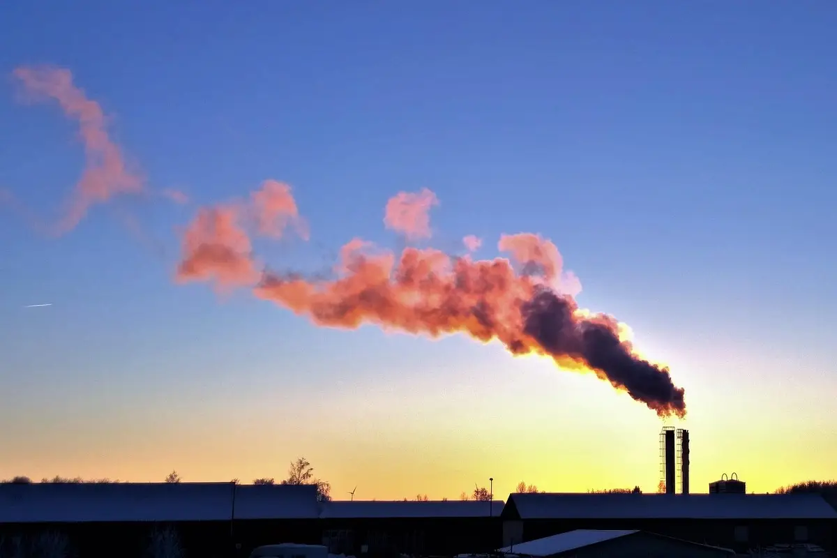 Allerta smog: ecco quando l’aria diventa pericolosa per la tua salute e i limiti che non si devono superare